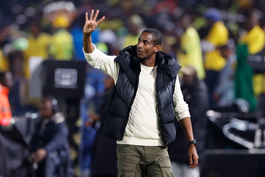 Rhulani Mokwena