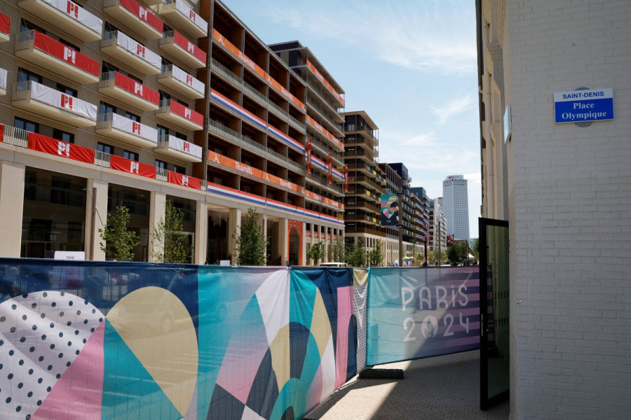 J0-2024: la famille olympique prend ses quartiers à Paris