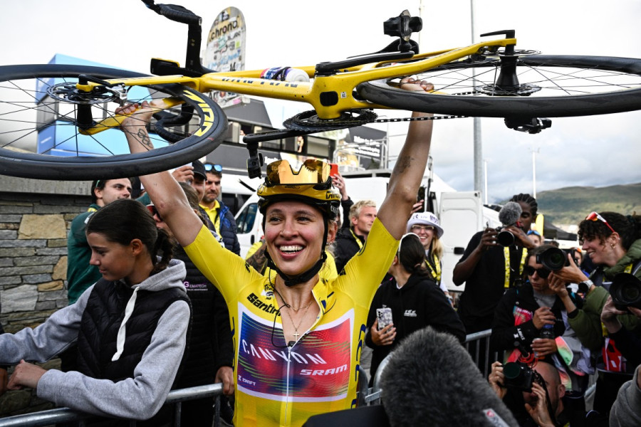 Cyclisme: la Polonaise Katarzyna Niewiadoma remporte le Tour de France pour quatre secondes