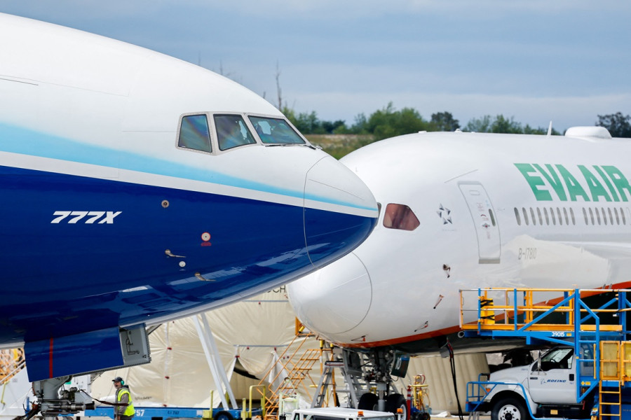 Boeing suspend les vols tests du 777X après la détection de défaillances