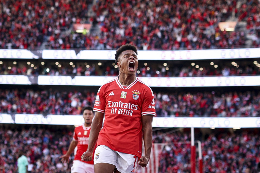 L'international brésilien David Neres signe à Naples
