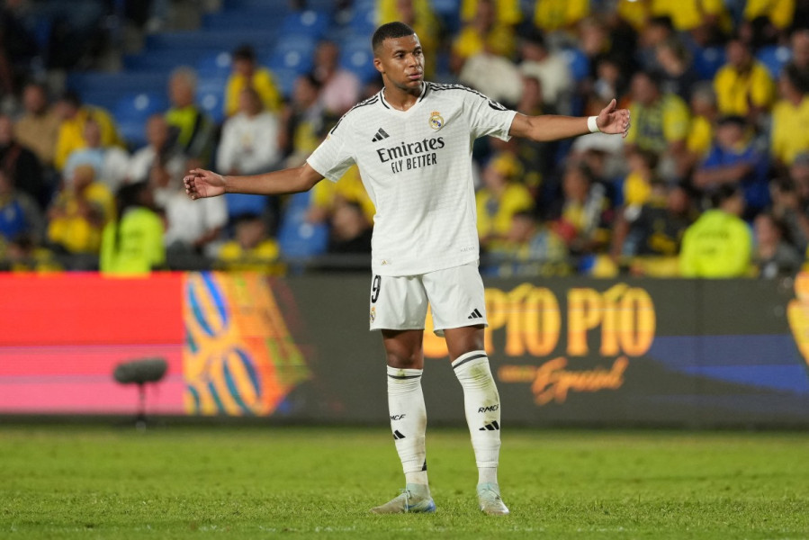 Espagne: Mbappé "n'a pas de problème d'adaptation" au Real Madrid, insiste Ancelotti