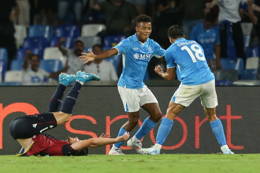 بطولة إيطاليا: لاعب نابولي الجديد نيريس يتعرض للسرقة بقوة السلاح