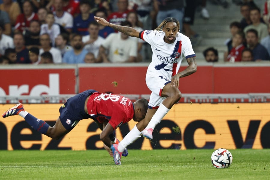 Ligue 1: Barcola de retour dans le groupe du PSG face à Auxerre