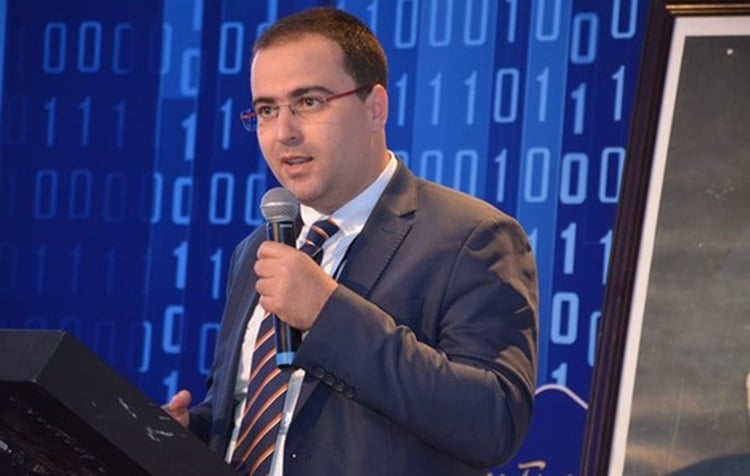 من هو جلال بنحيون الذي عينه جلالة الملك عاملا على إقليم النواصر؟