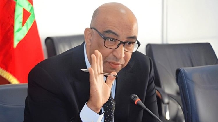 من هو محمد رشدي الذي عينه صاحب الجلالة عاملا على إقليم أوسرد؟