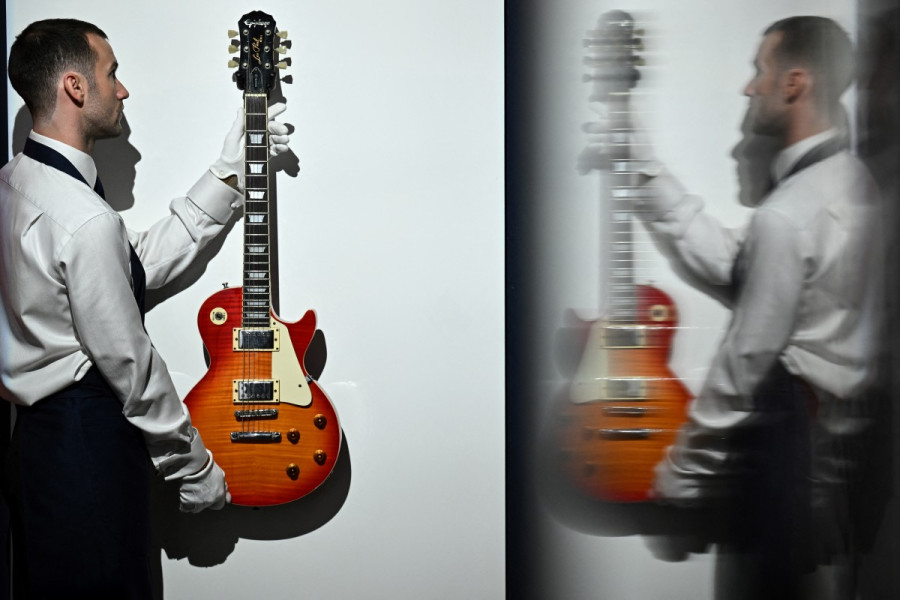 Une guitare de Noel Gallagher d'Oasis vendue à plus de 271.000 euros aux enchères