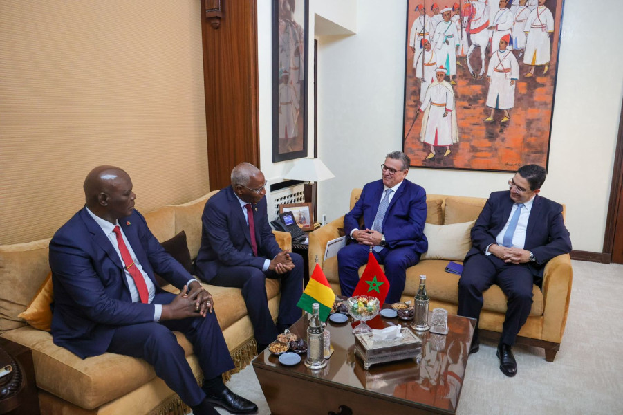 Akhannouch s’entretient avec le Premier ministre de la République de Guinée