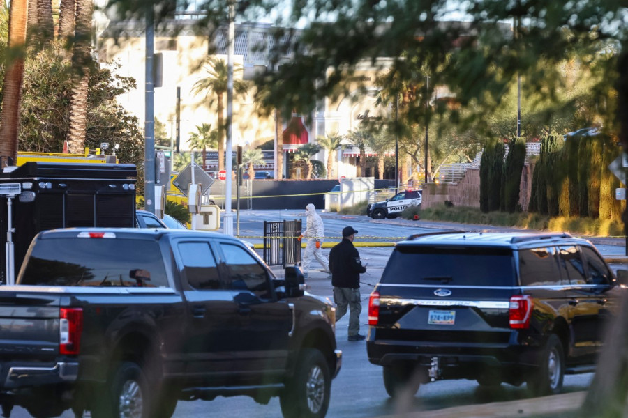 Un Tesla Cybertruck explose devant un hôtel Trump à Las Vegas, un mort