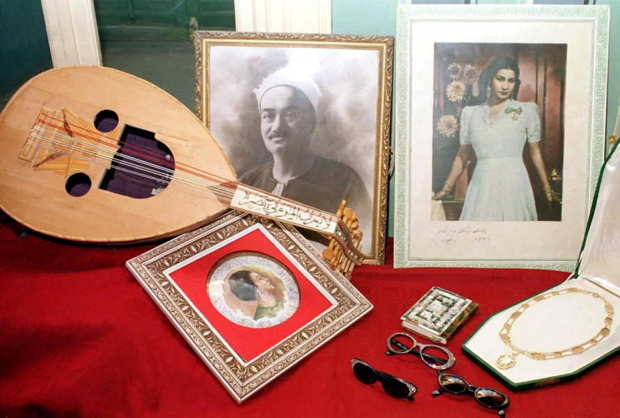 "Elle est toujours présente", la voix d'Oum Kalthoum enchante 50 ans après sa mort 