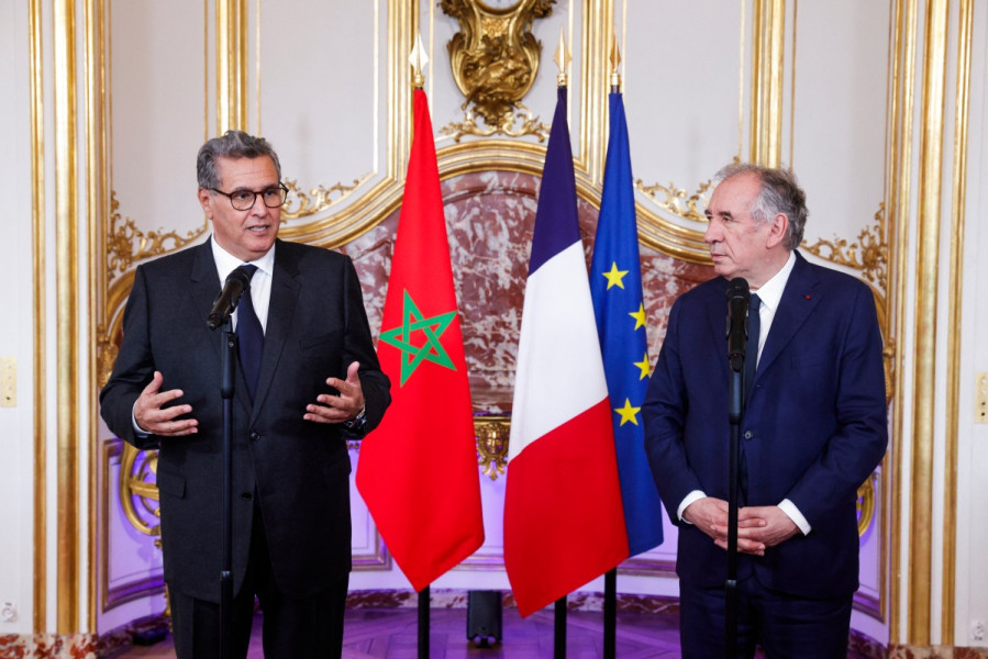 Aziz Akhannouch s’entretient à Paris avec le Premier ministre français