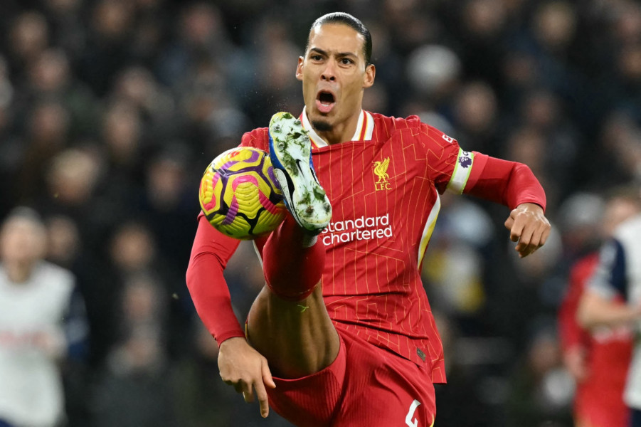 قائد ليفربول  فان دايك