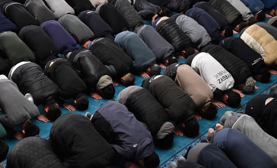 Le ramadan, un mois sacré entre "difficultés" et "solidarité" pour les étudiants musulmans en France