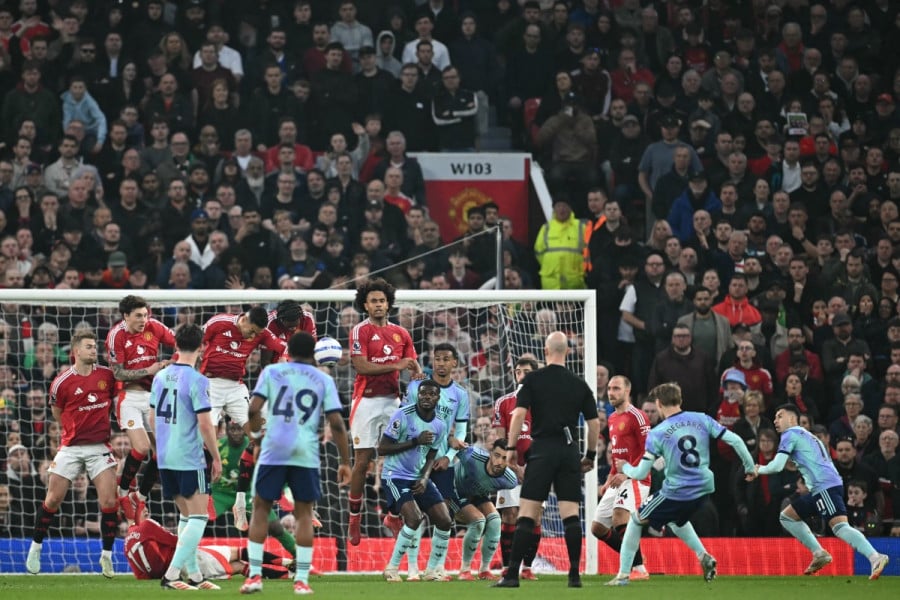 Arsenal lâche encore des points, Liverpool sur une voie royale