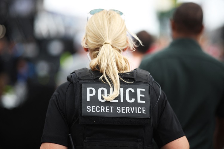 Le Secret Service a tiré sur un homme armé près de la Maison Blanche 