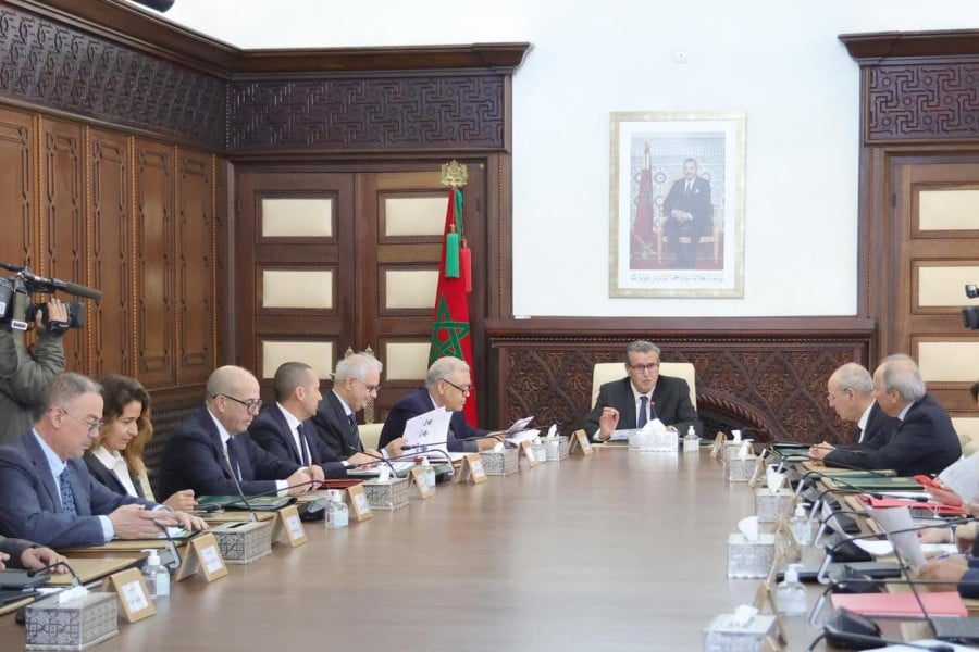 Le Chef du gouvernement préside une réunion sur la reconstruction des zones sinistrées par le séisme d’Al Haouz
