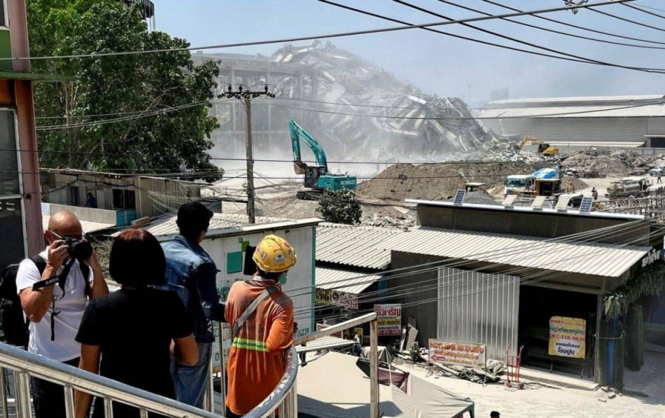 زلزال بقوة 7,7 درجات يضرب وسط بورما