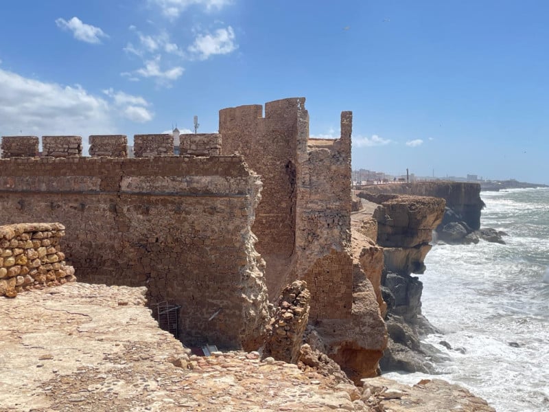Effondrement partiel du mur du "Ksar al-Bahr" à Safi suite à une forte houle
