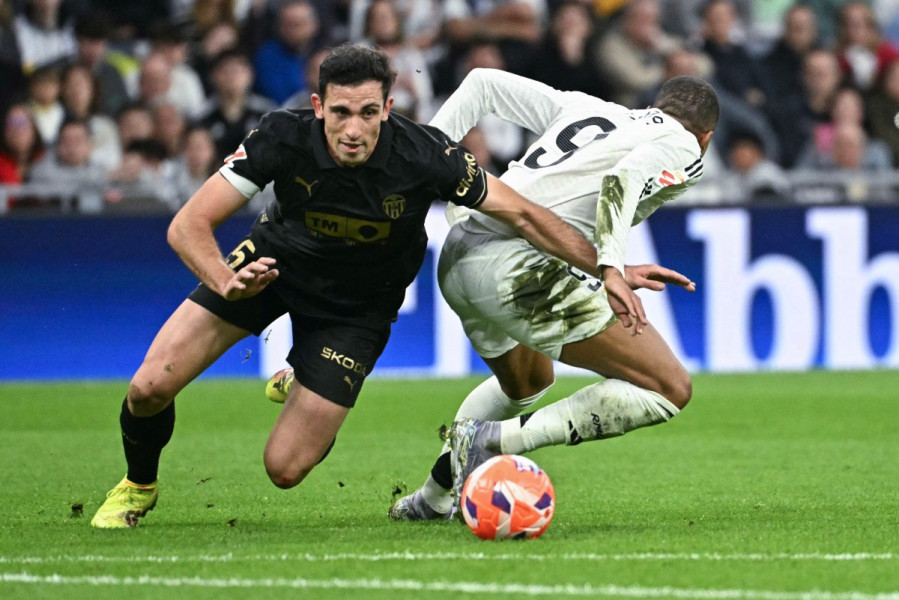 ريال مدريد ينهزم أمام فالنسيا في الدوري الإسباني 
