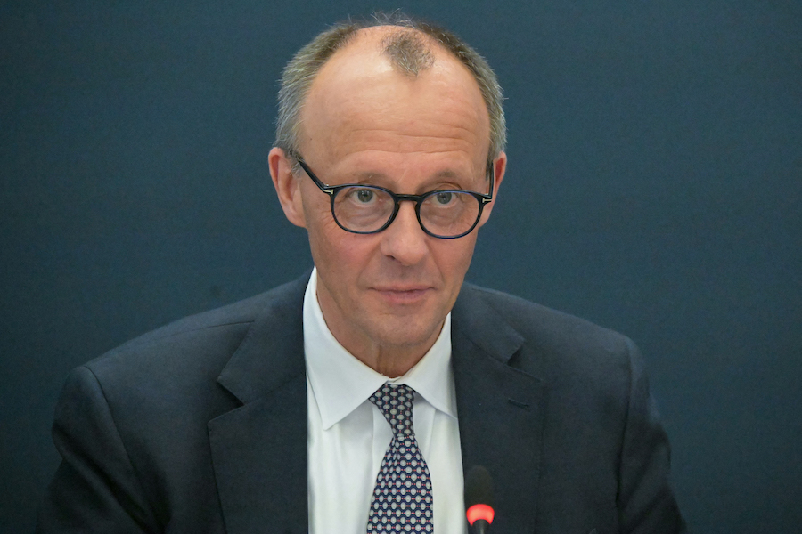 Friedrich Merz: Trump augmente les risques d'une crise financière 