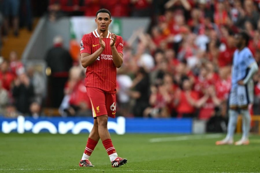 Le défenseur anglais Trent Alexander-Arnold annonce son départ de Liverpool