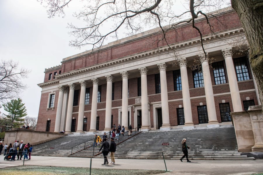 Hong Kong ouvrira ses universités aux naufragés de Harvard