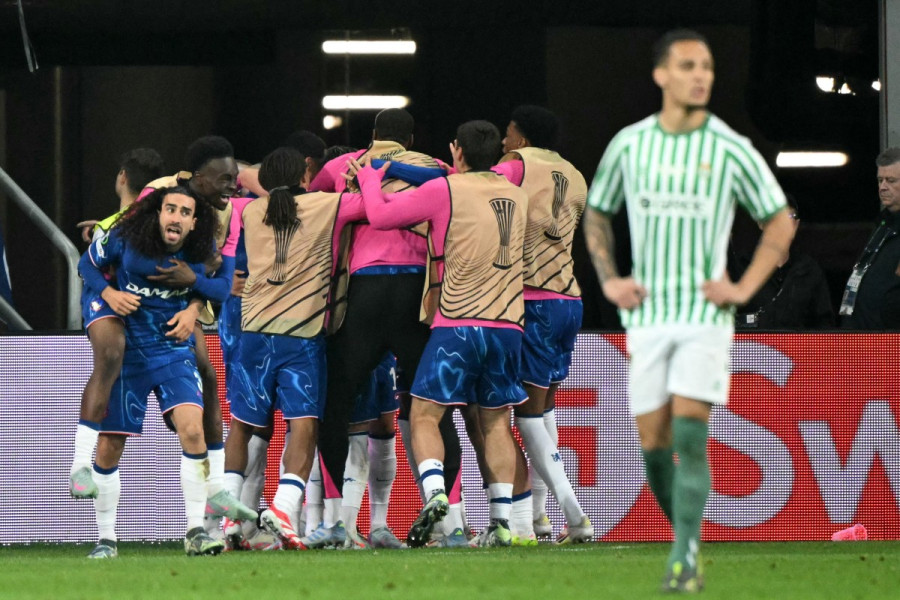 Ligue Conférence: malgré un but d'Ezzalzouli, Betis s'incline face à Chelsea et perd le titre