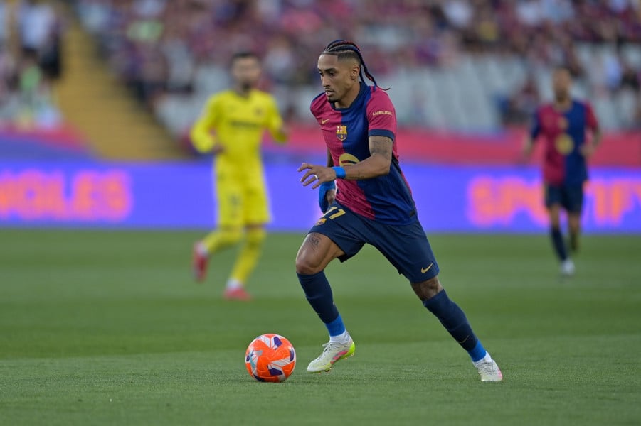Foot: Raphinha, du FC Barcelone, élu meilleur joueur de la saison en Espagne