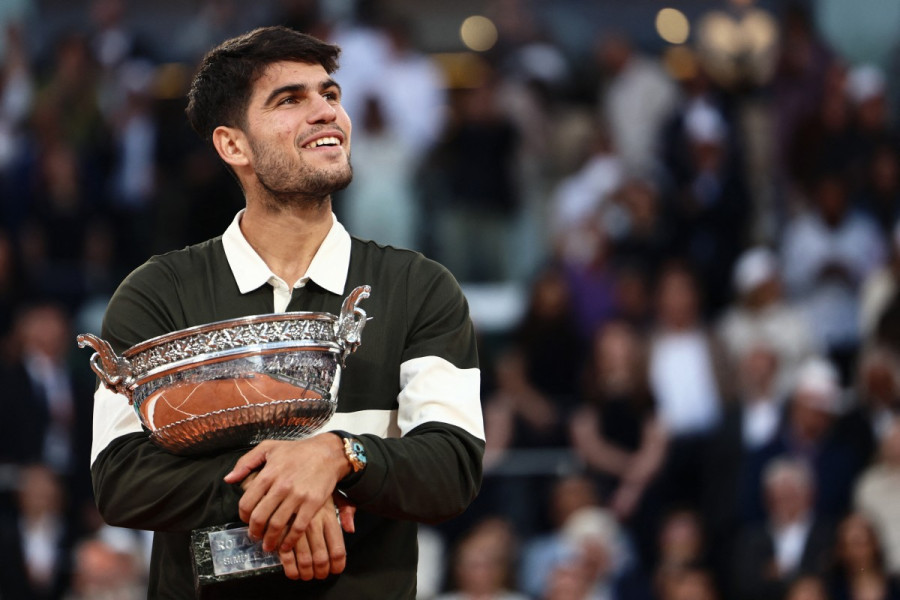 Roland-Garros: Alcaraz reste le roi au bout d'un duel épique avec Sinner