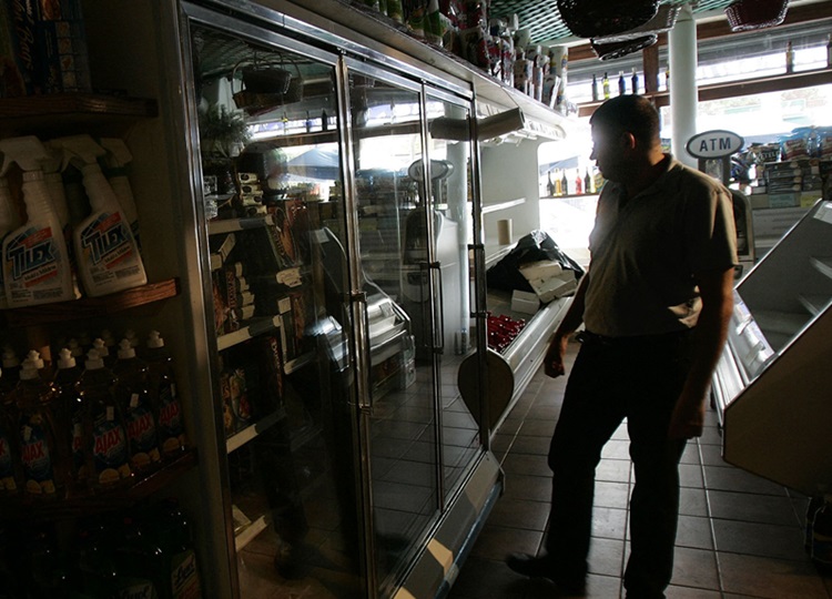 Commerces : ces réfrigérateurs éteints la nuit qui menacent la santé publique