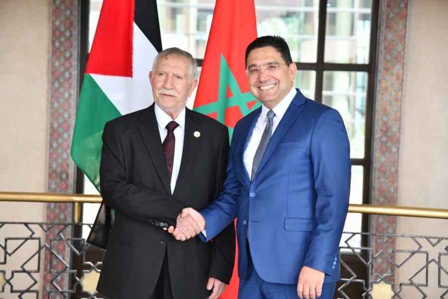 أحمد سعيد أحمد التميمي رفقة ناصر بوريطة