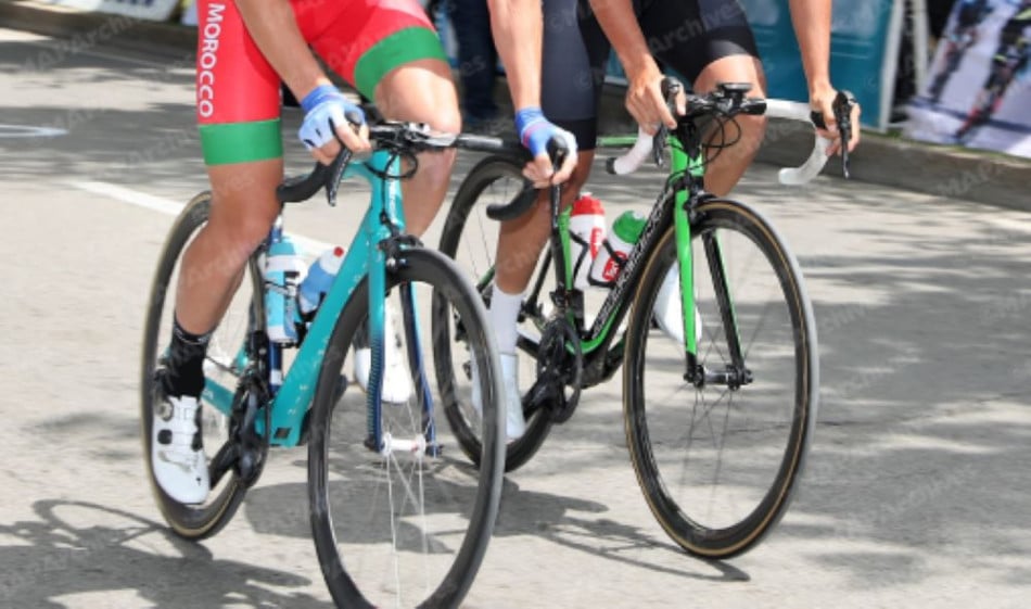 Coupe du Trône de cyclisme sur route (seniors): Kamal Mahroug et Salma Hariri remportent le titre