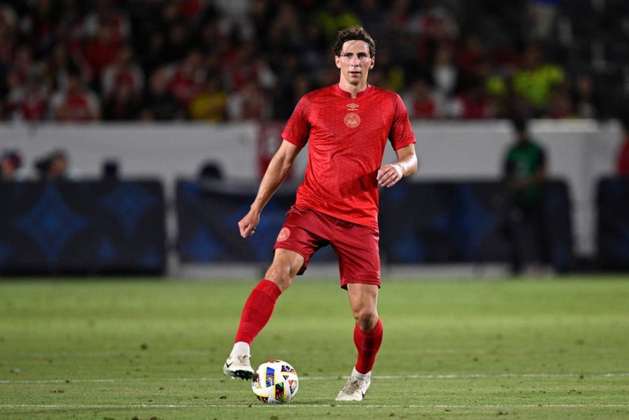 Le PSG officialise le recrutement du défenseur ukrainien Illia Zabarnyi