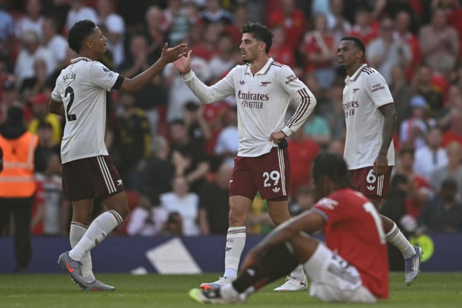 Premier League: Arsenal domine Manchester United avec résilience
