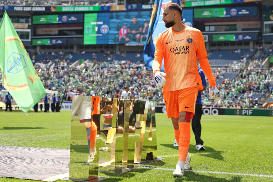 Le gardien du PSG Gianluigi Donnarumma recruté par Manchester City