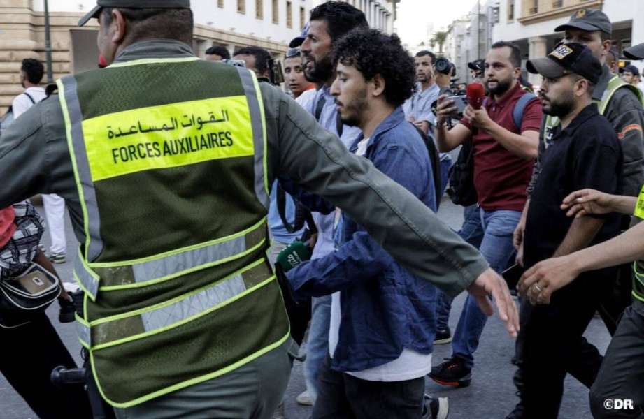 Interdiction des rassemblements à l’appel de parties inconnues: L’intervention des forces publiques menée selon une approche équilibrée préservant l’ordre public et la sécurité des personnes attroupées indique un expert sécuritaire
