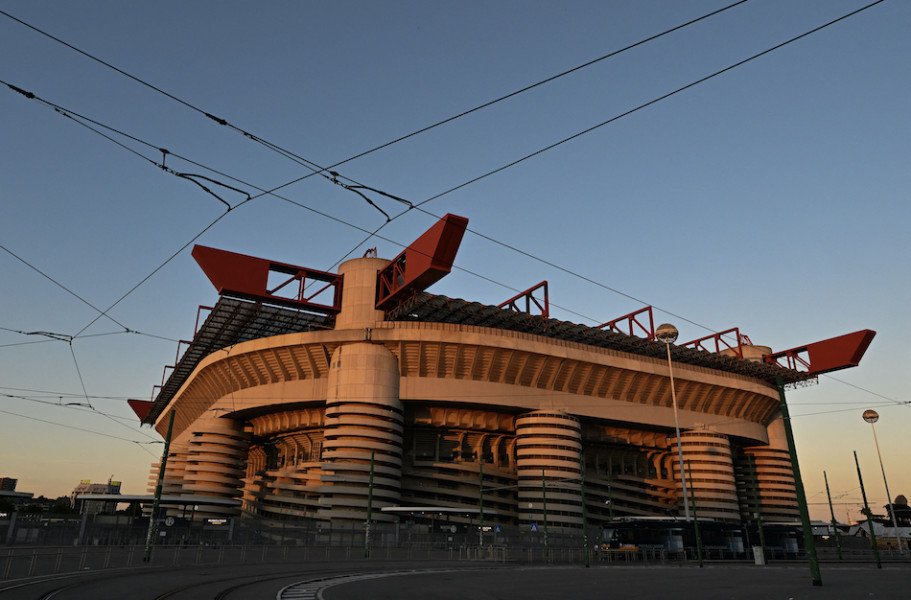 Le conseil municipal de Milan approuve la vente du stade San Siro