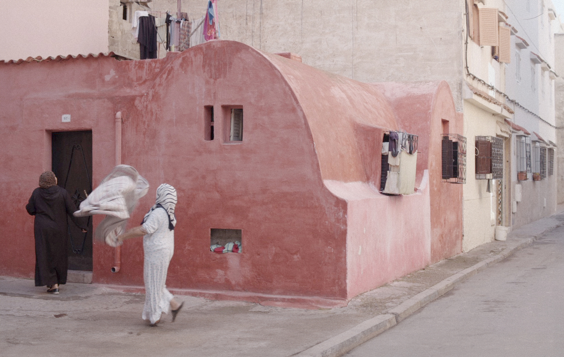 معرض