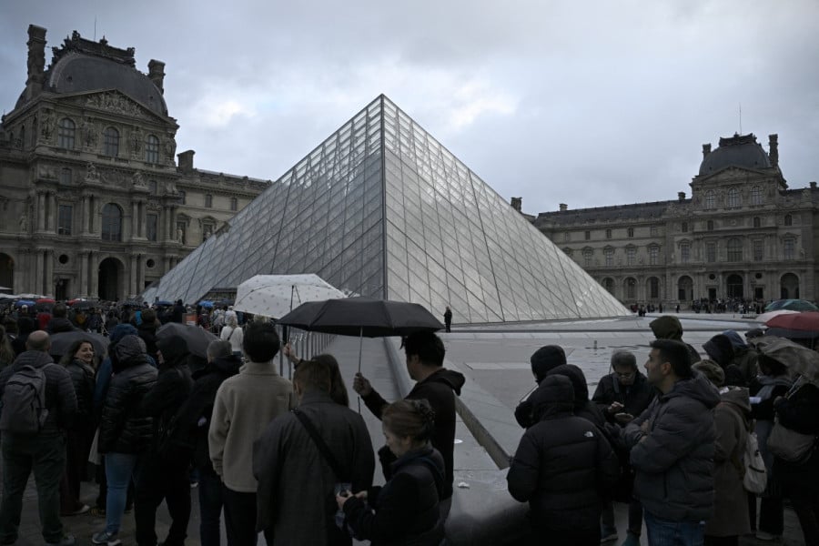 Louvre