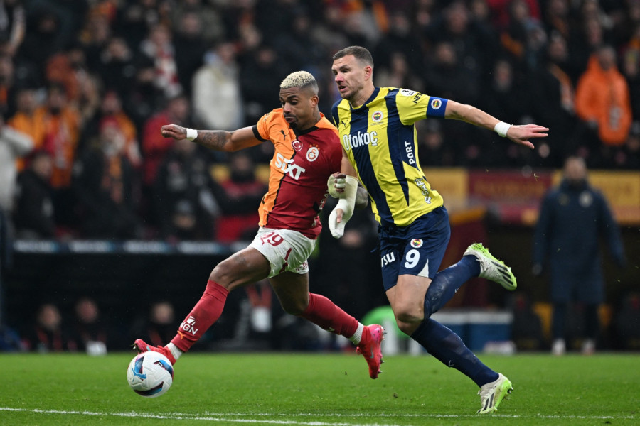 Galatasaray and Fenerbahceat