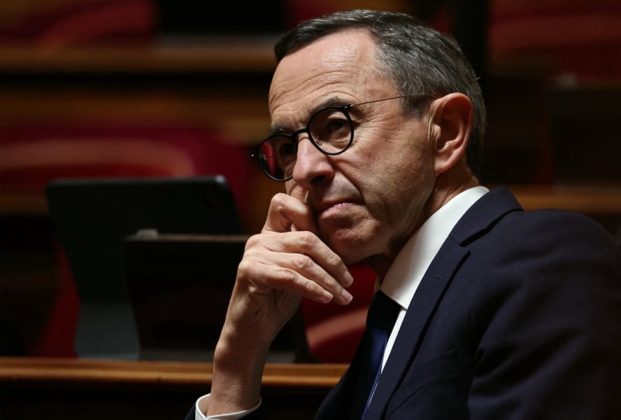 Un test civique, futur passeport des étrangers souhaitant s'installer en France