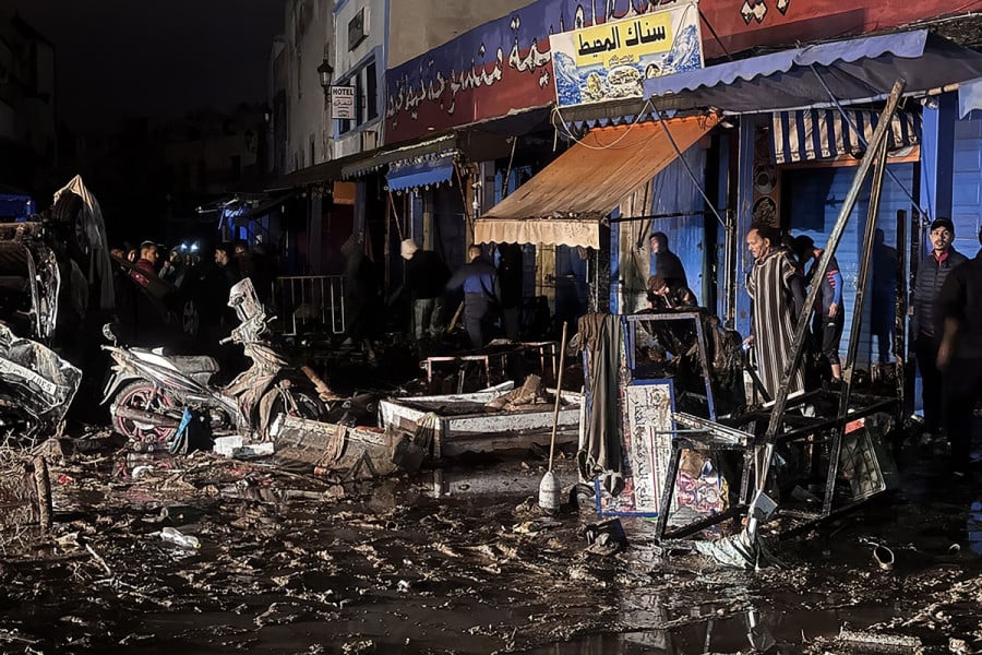 فيضانات اسفي