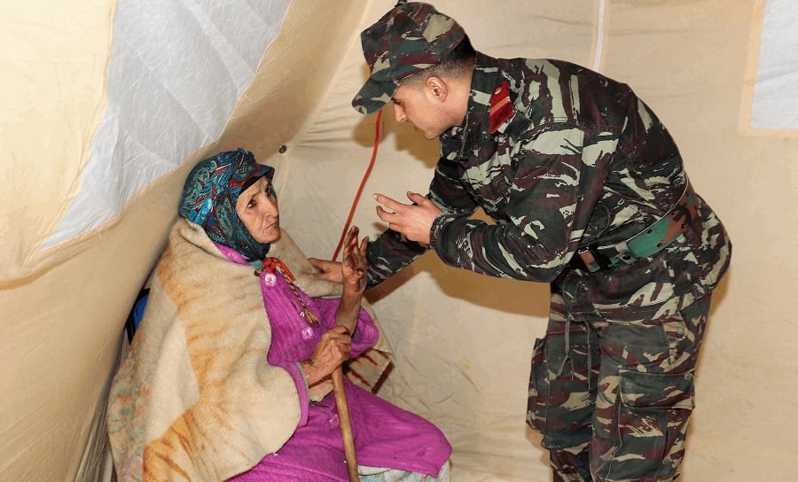 Les FAR déploient trois hôpitaux militaires de campagne dans les provinces d'Azilal, d'Al Haouz et de Midelt