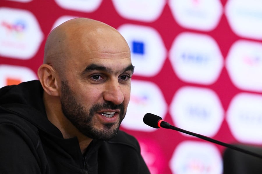 CAN 2025: Regragui rassurant sur Saïss et Hakimi, et déjà concentré sur le Mali