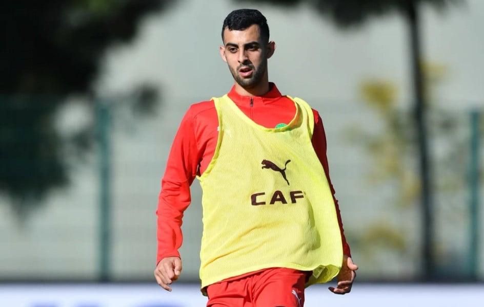 CAN 2025: Youssef Belammari rejoint les Lions de l’Atlas à l’entraînement