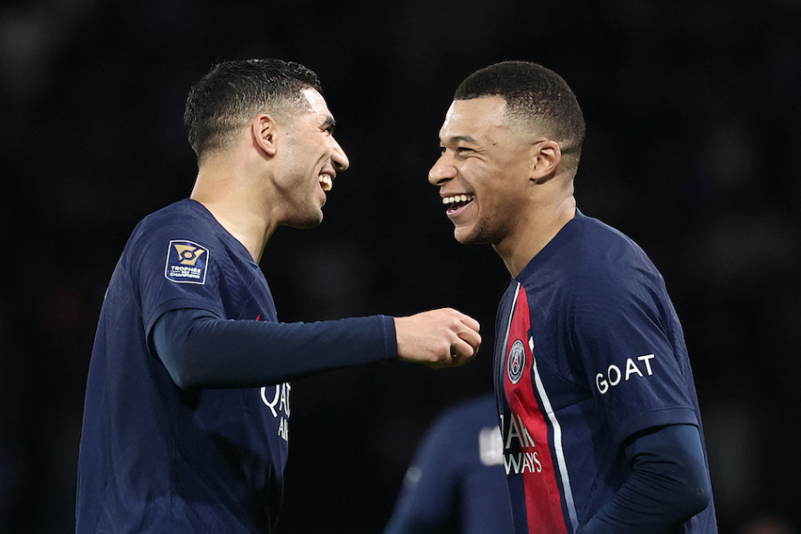 CAN 2025: Mbappé à Rabat, en ami et en passionné de football