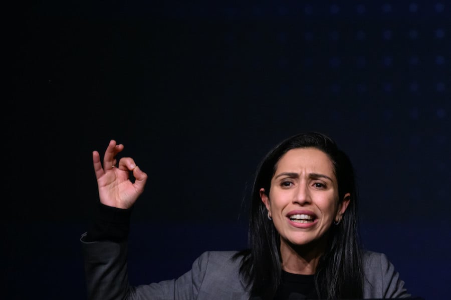 Travail des enfants: La ministre française Sarah El Haïry participe à la conférence mondiale à Marrakech