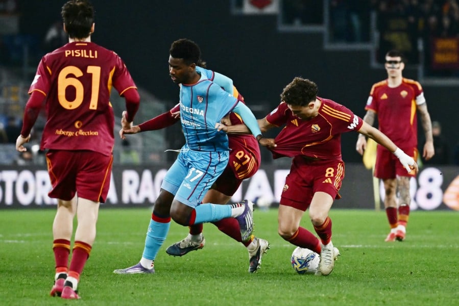 Italie: l'AS Rome tombe de haut face au Genoa