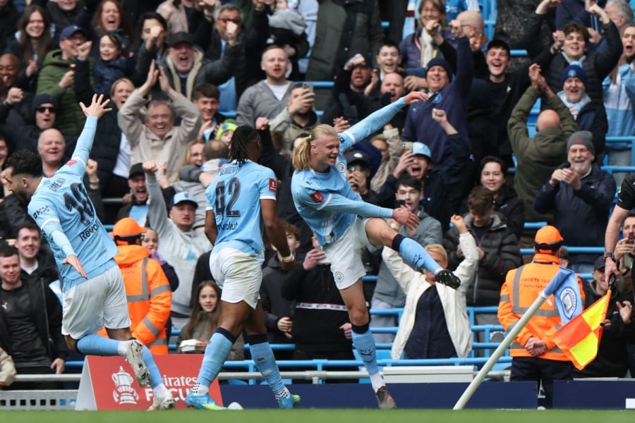 Coupe d'Angleterre: le Man City surclasse Liverpool