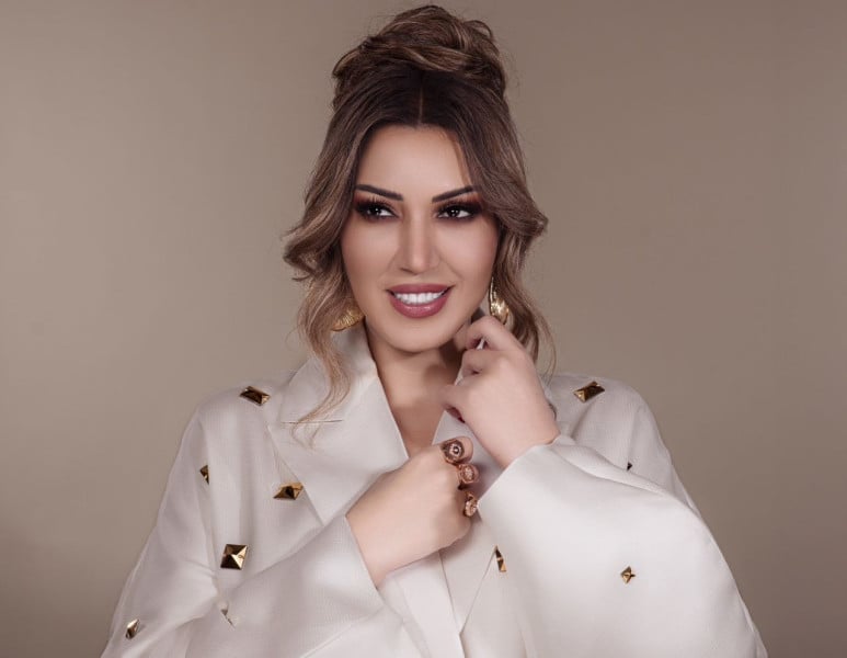 أسماء لمنور